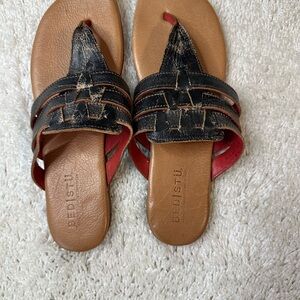 BED|STU Distressed Black and Tan Sandals 9.0
